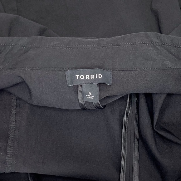 🍁 Torrid Black Blazer Button Up Jacket Coat sz 4 (4X) - Picture 5 of 7